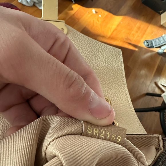 Louis Vuitton Clapton Damier Ebene Backpack - Picture 3 of 6